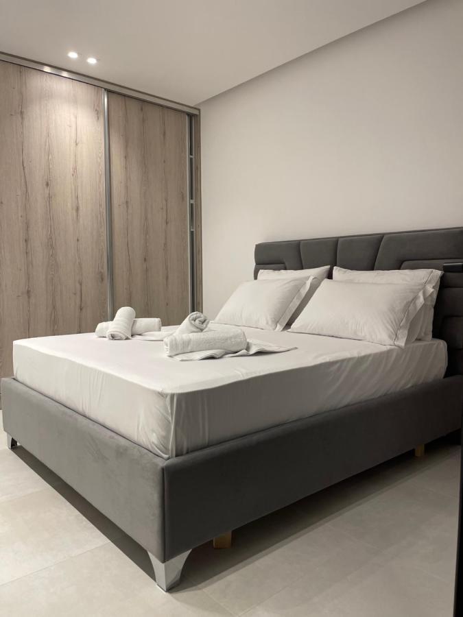 Saranda Lux Apartments Bagian luar foto