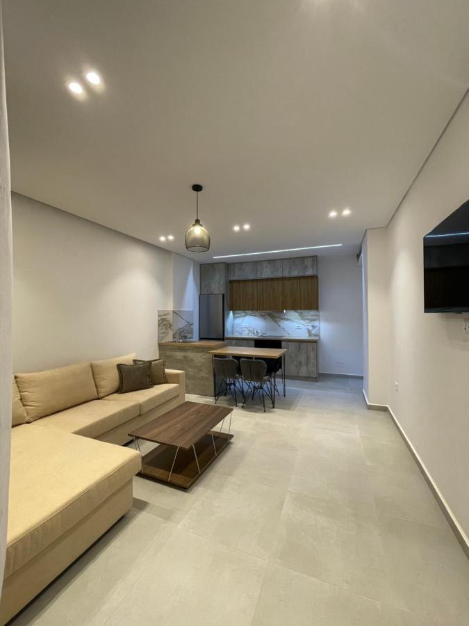 Saranda Lux Apartments Bagian luar foto