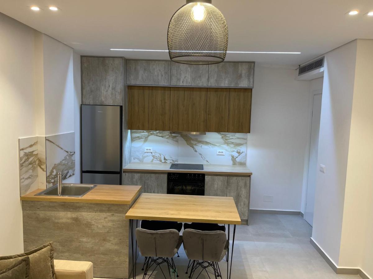 Saranda Lux Apartments Bagian luar foto